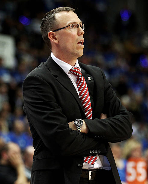 中等但缺乏 中等但缺乏